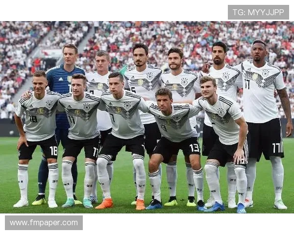 德甲球队与政府、企业之间的关系网络