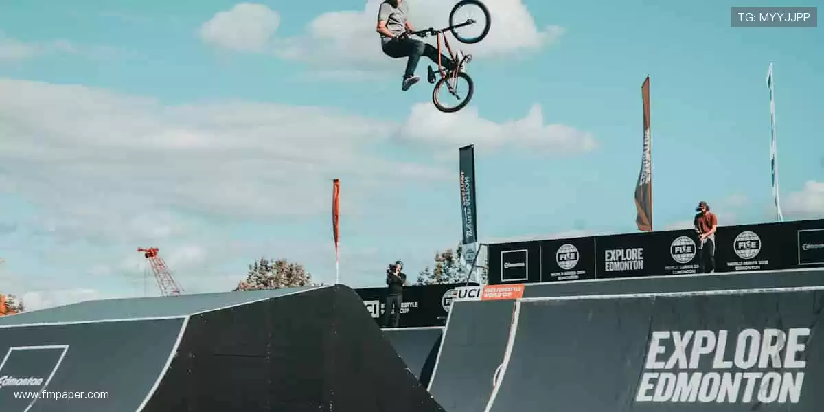 👟潮动全场，装备升级你的运动 DNA！🎁